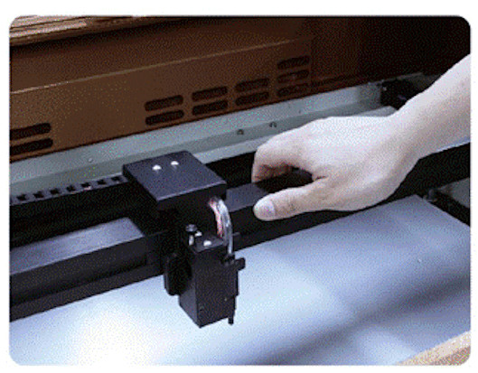 How does fiber laser engraver technology work? | laser engraving machine