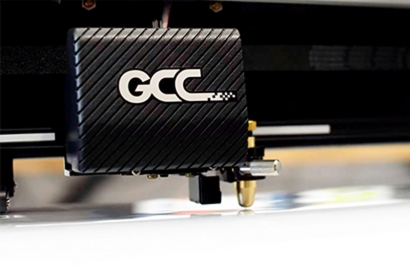 利用GCC 電腦割字機成為PPF 行業的專家