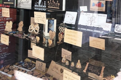 義大利禮品店受惠於 GCC LaserPro  雷射雕刻機