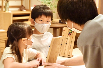 透過雷射雕刻、開發和回收促進銷售