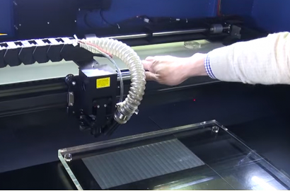 GCC LaserPor - T500 激光切割机介绍视频