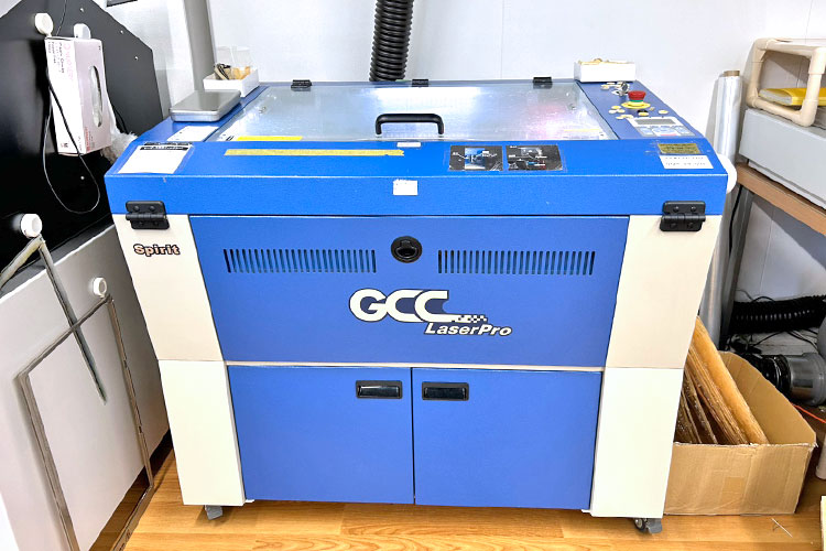 Overcomes Adversity with Laser Engraving, Achieves V-Shaped Recovery ...